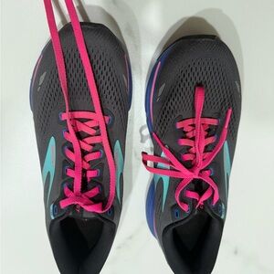 Brooks Women's Athletic Shoes - Black, Pink, and Teal